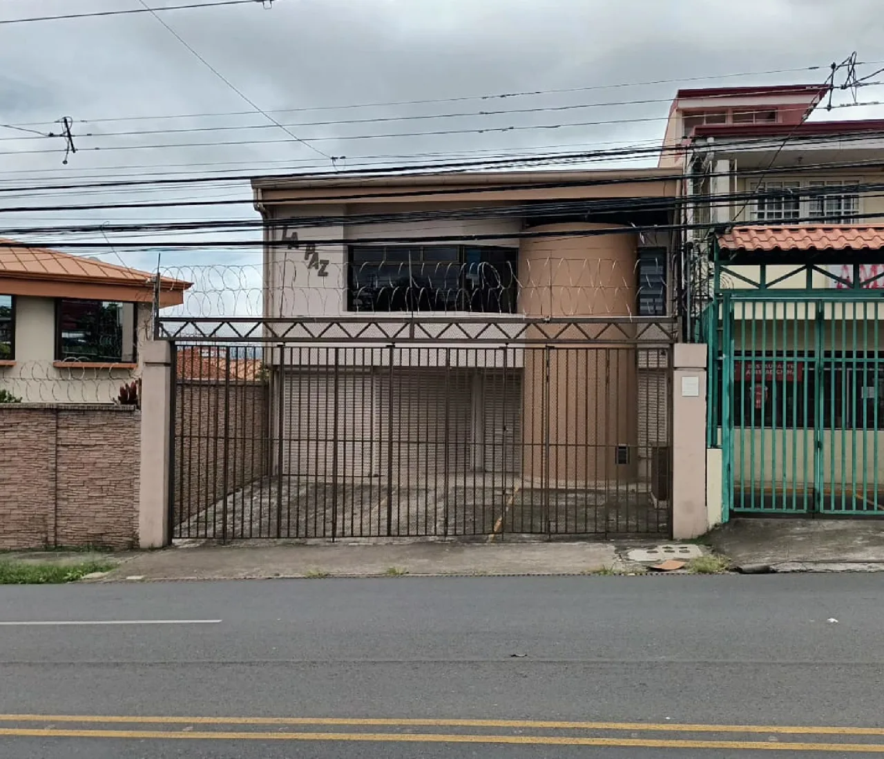 Guadalupe Commercial Building + House in high transit area