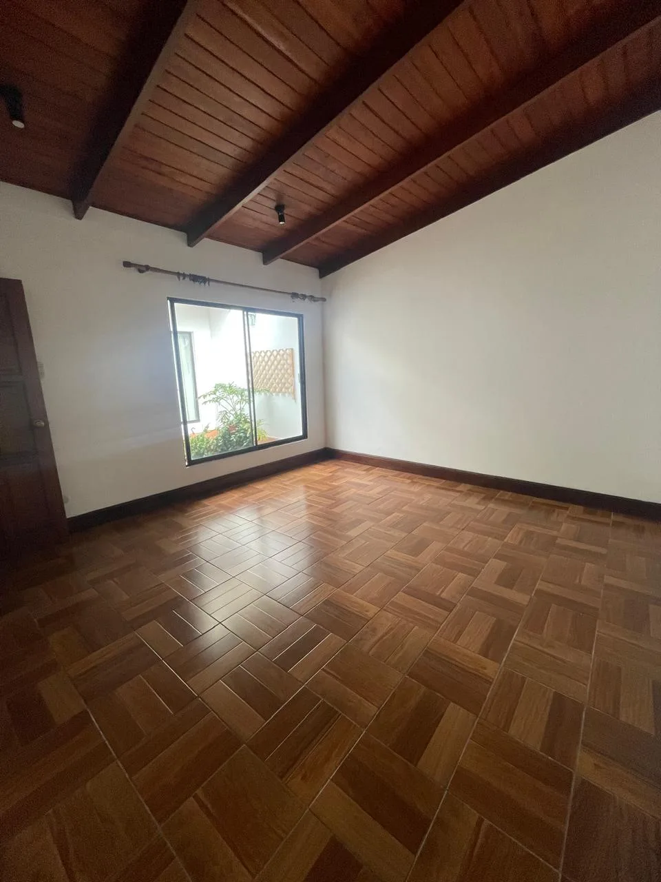 3 BR Colonial Adobe Single Story Gem in the Heart of Escazú