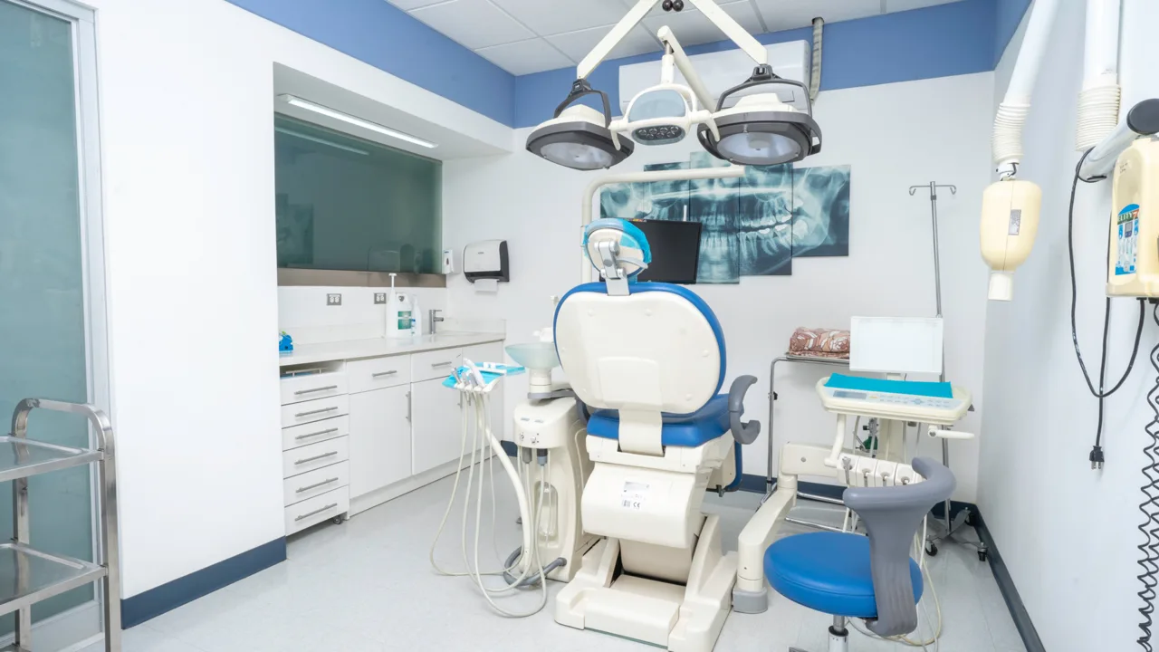 Liberia Building with Dental Clinic and 2 BR Apartment