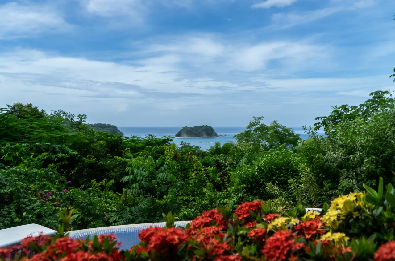 Secluded 2 BR Samara Ocean View Home Walk to Beach