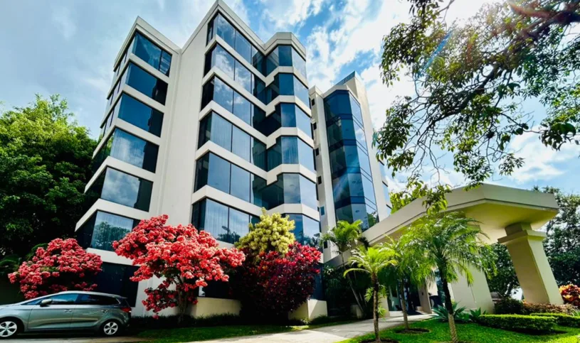 Ground Level 3 BR Bello Horizonte Escazu Condo