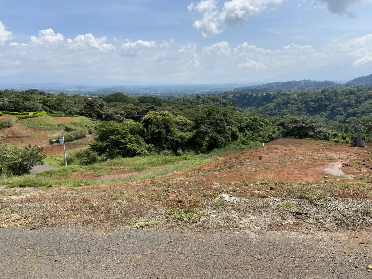 Atenas 5000 m2 Valley View Building Lot in Small gated Community