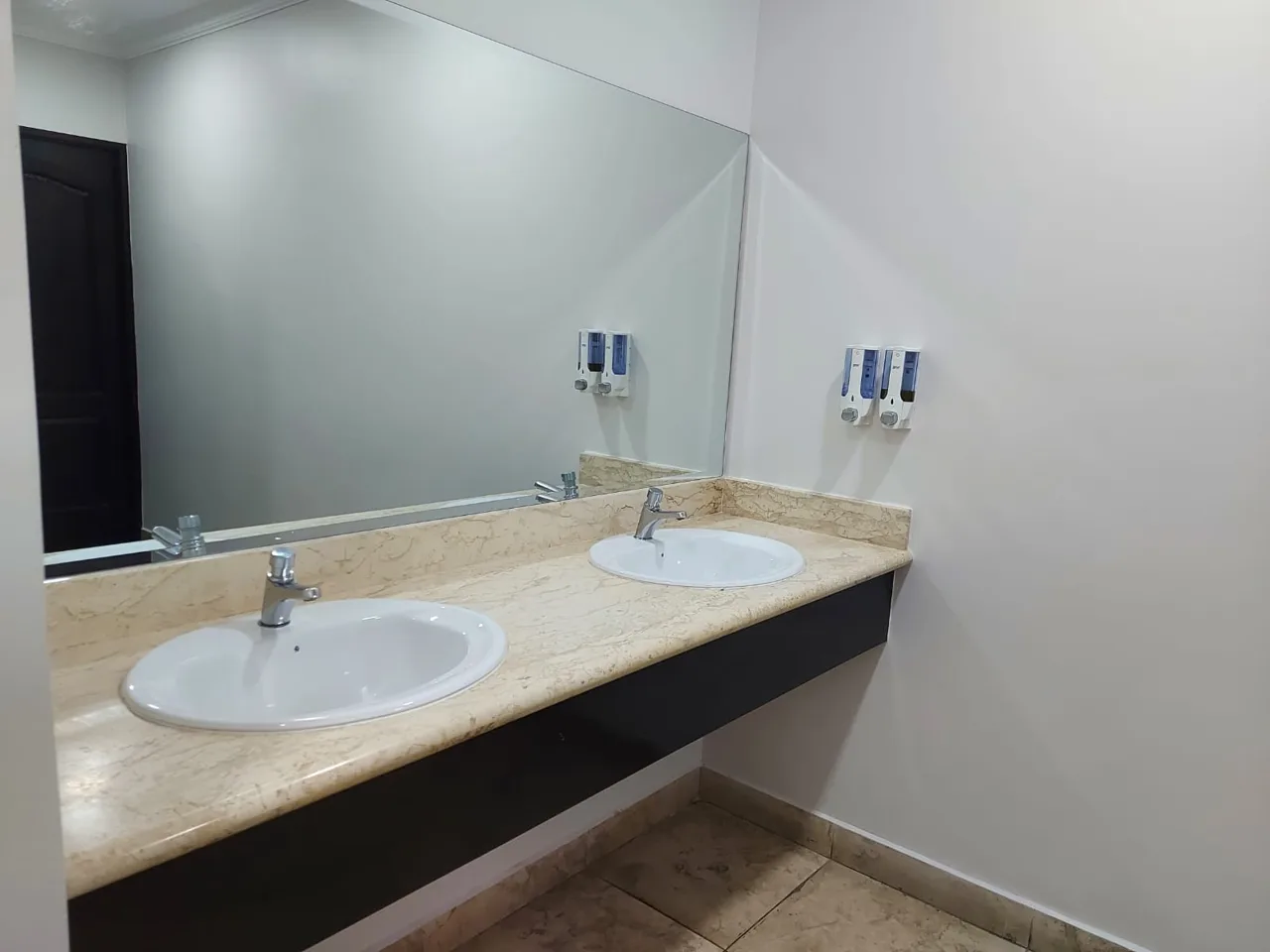 Sabana West San Jose Large Office building for sale — photo 3