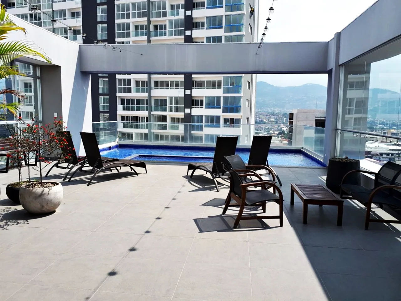 Nunciatura Flats city view condo for sale — photo 5