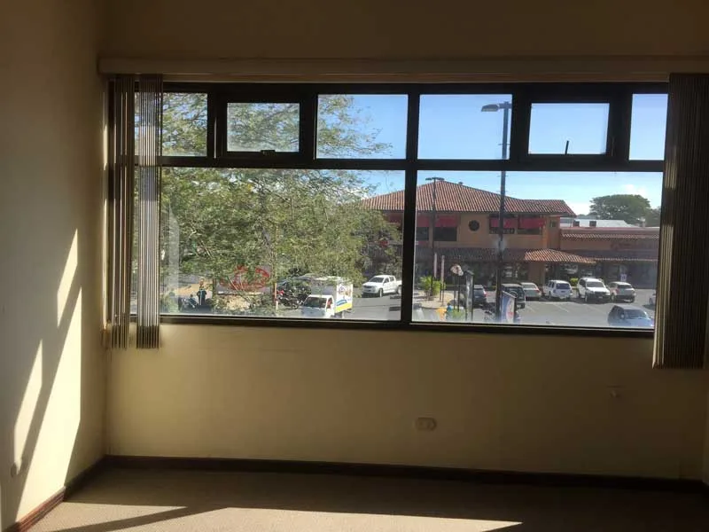 Large Liberia Office Space on 2nd floor in Plaza