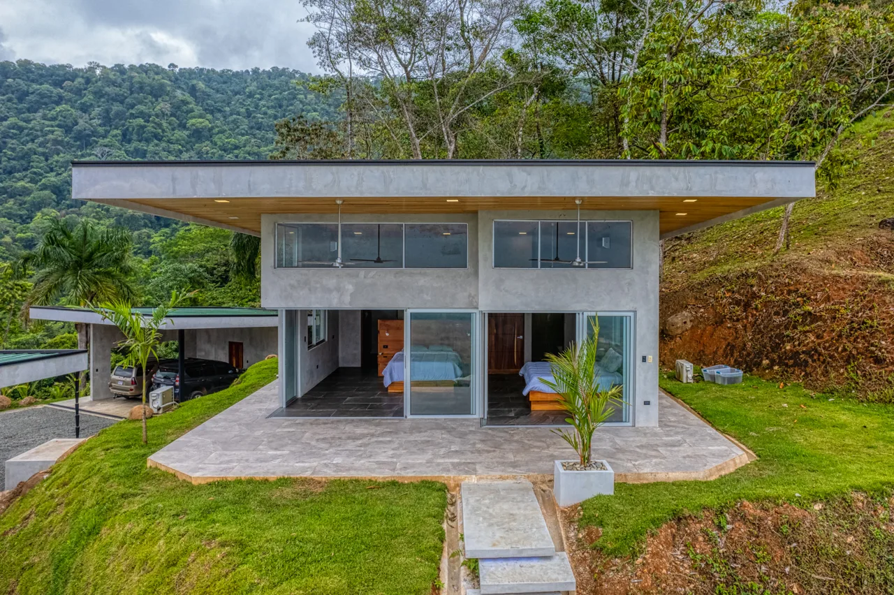 Portalon Ocean View 2 BR Luxury Estate with Guesthouse on 17 Acres