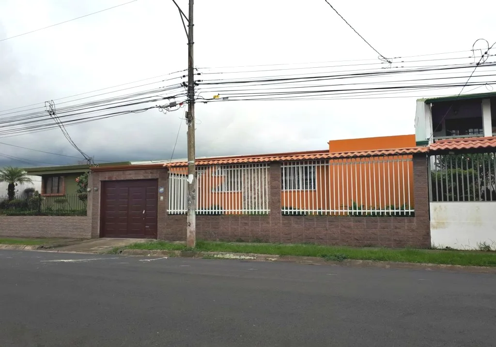Nice one-story Tibas home for sale