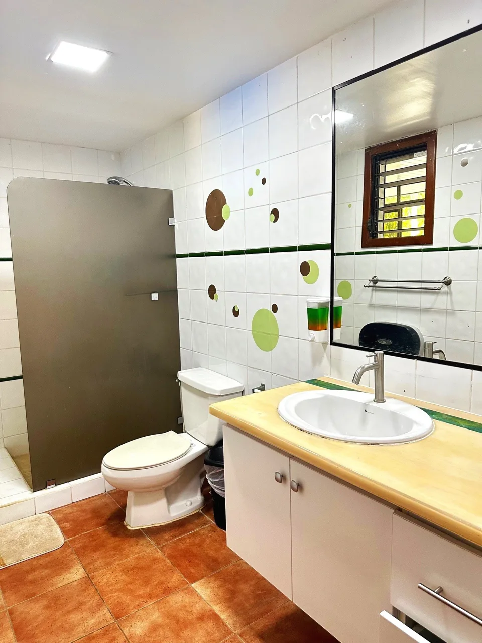 Spacious 3 BR Beachside Villa on Quarter Acre Lot