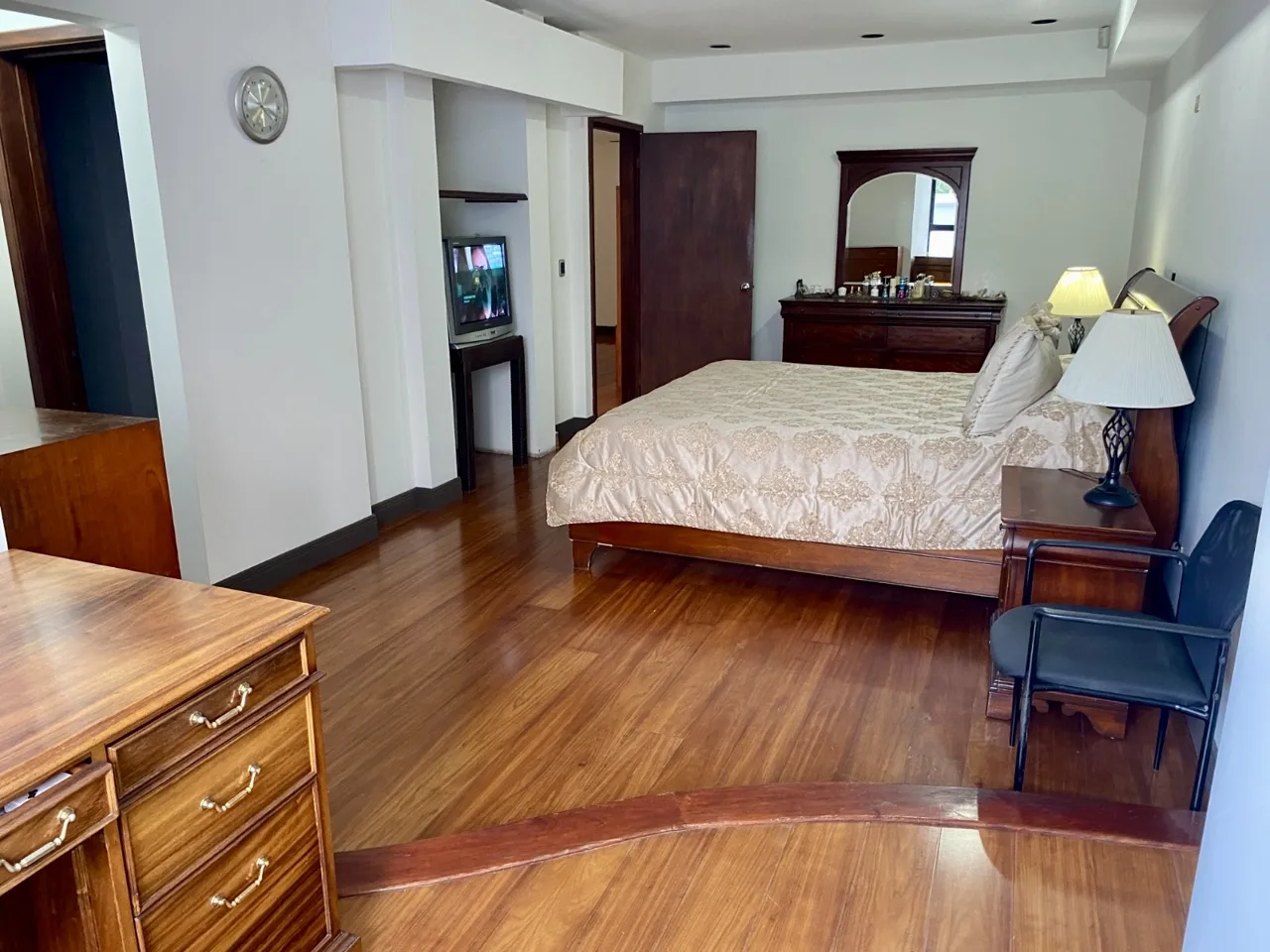 Spectacular Modern Contemporary 3 BR + Office Rohrmoser Home