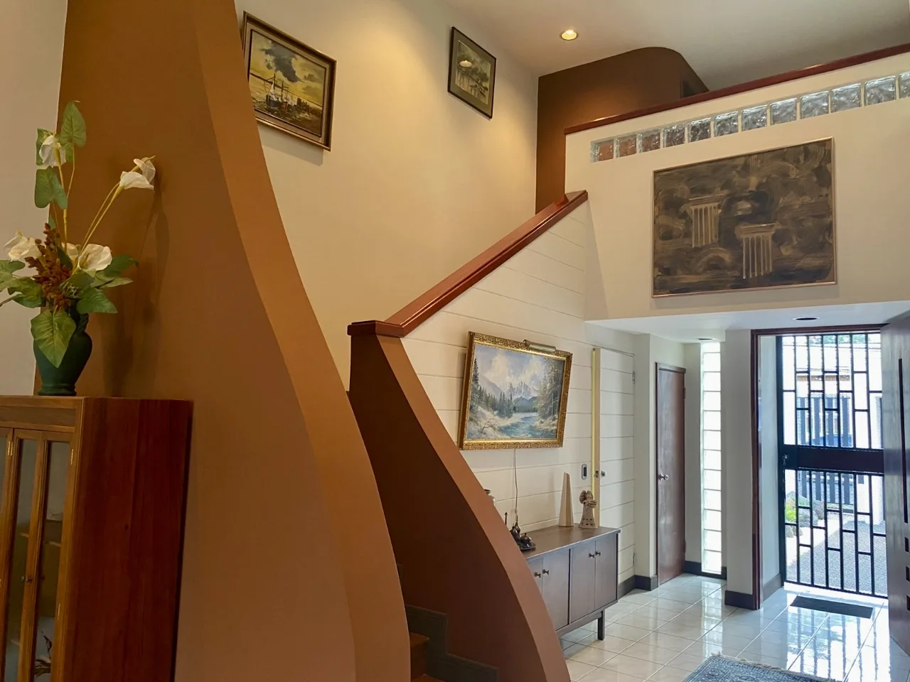 Spectacular Modern Contemporary 3 BR + Office Rohrmoser Home — photo 4