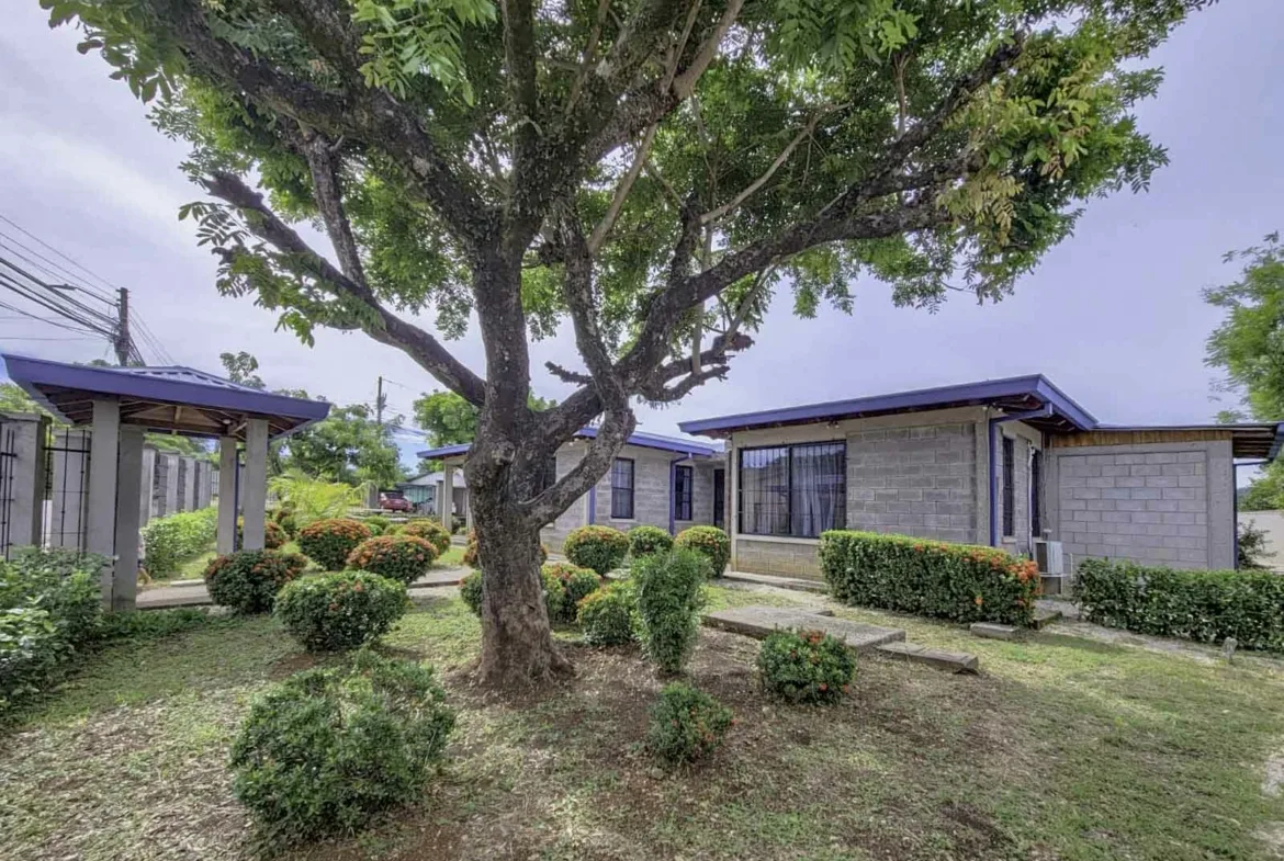 Blue Zone Nicoya Single Story 4 BR Home