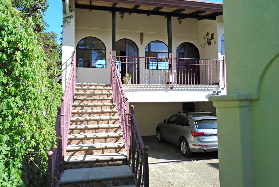 Bargain Escazu Colonial single story home + apartment