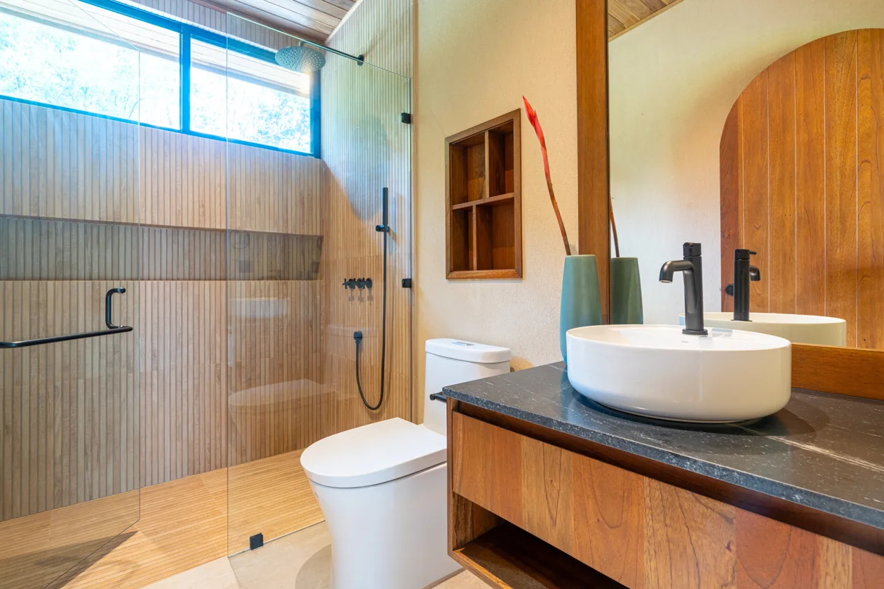 Stunning Modern 3 BR Ojochal Jungle Home