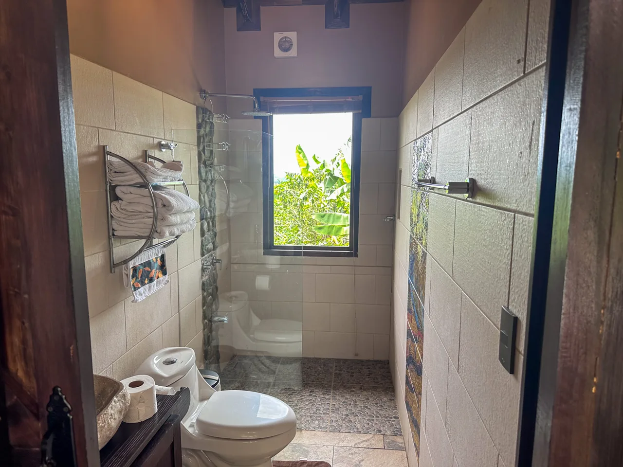 2 Luxury Studio Villas on Dota Valley 2-Acre Estate