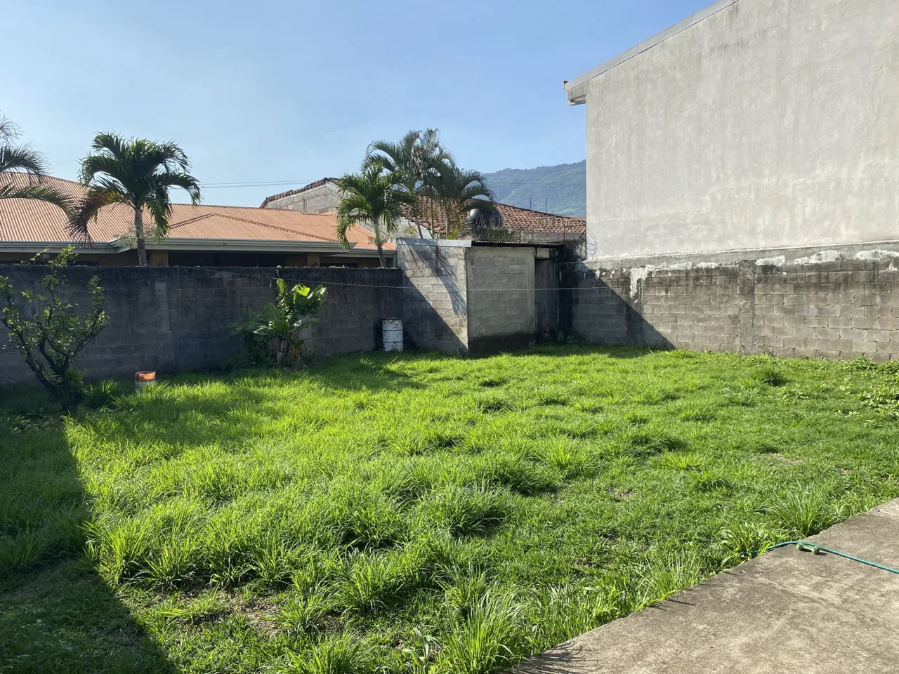 Santa Ana Commercial or Residential Property on Main Road
