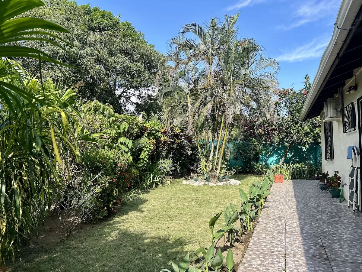 Turnkey 2 BR Single Story Puerto Jiménez Home