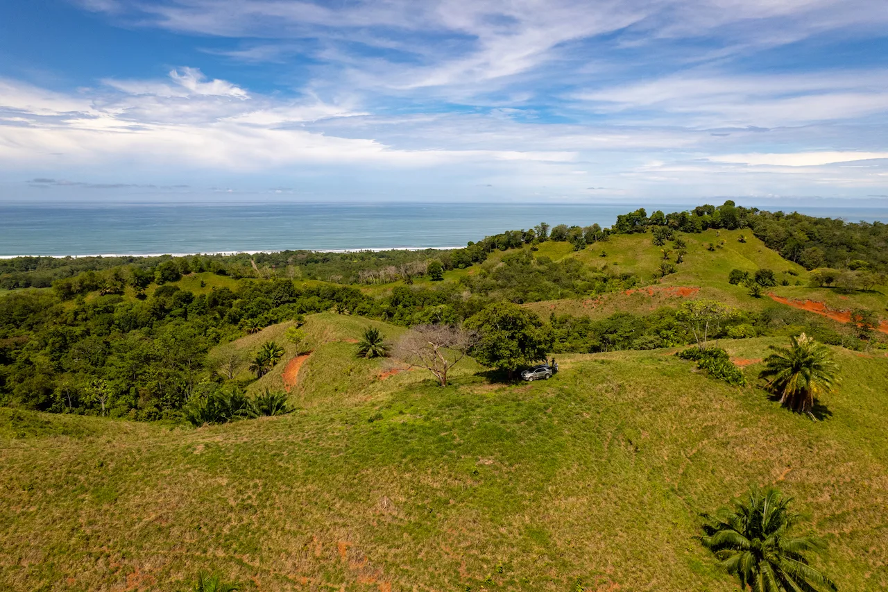 950 Acre Matapalo Beachfront Property or Developers Dream