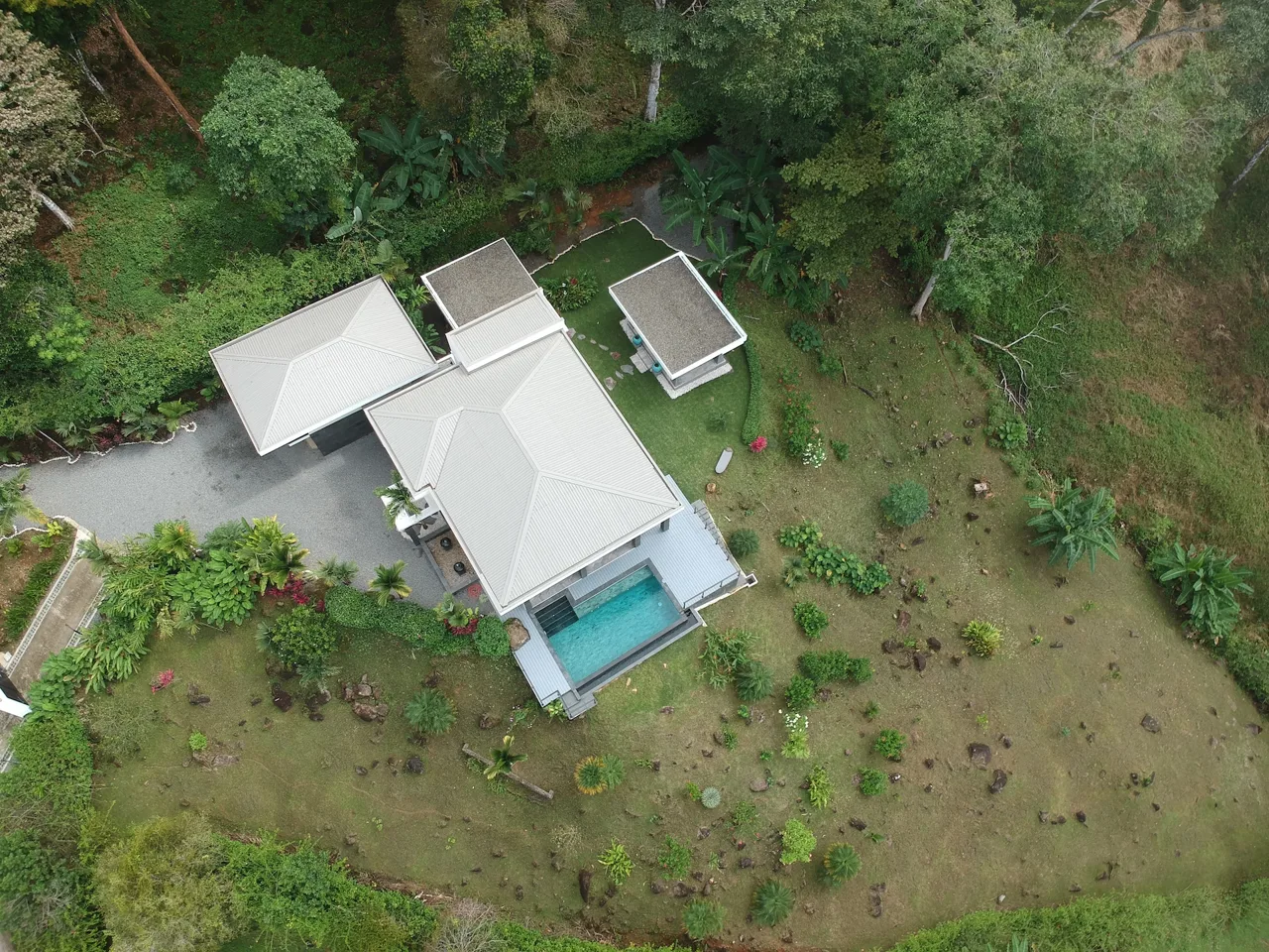 Magnificent 4 BR Turnkey Escaleras Luxury Home