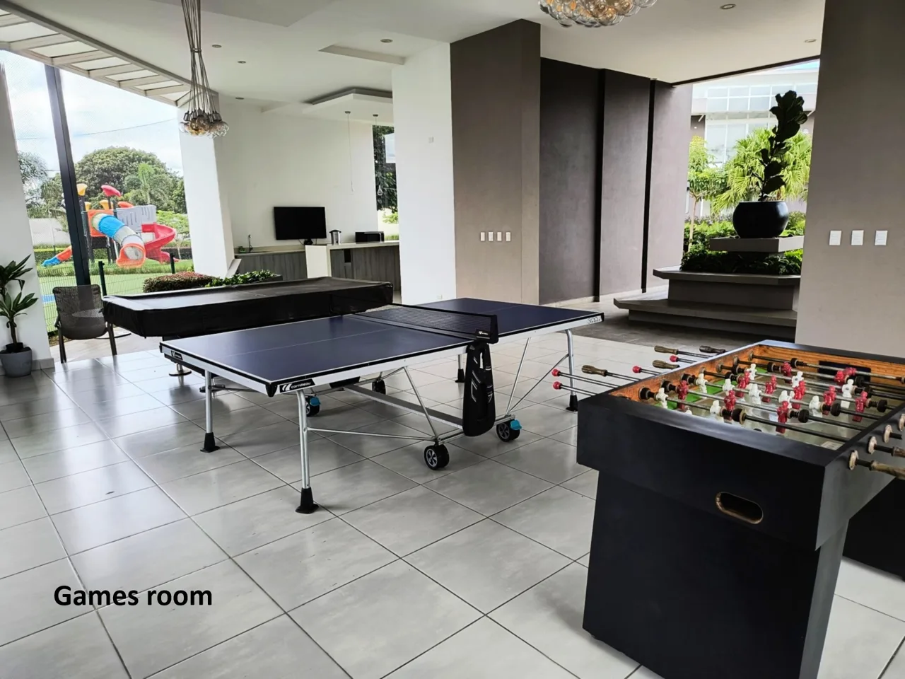 A lovely home in a wonderful complex in Belen with great amenities