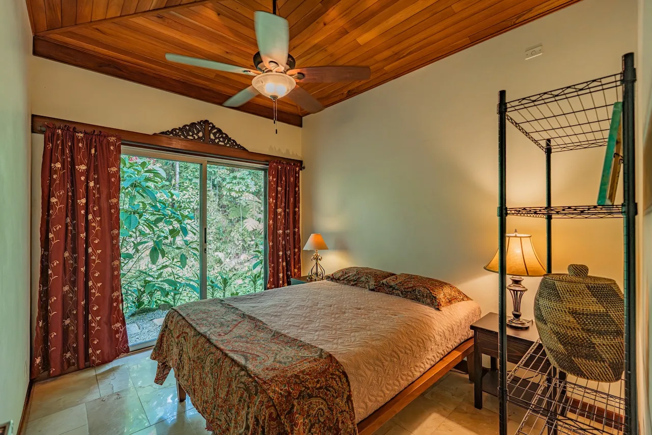 Costa Verde Estates Escaleras 3 BR Whale’s Tail View Estate