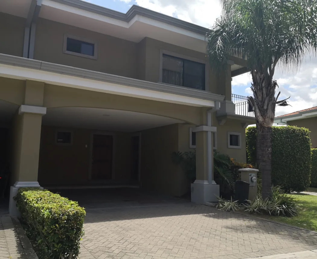 3 BR Townhome in Santa Ana gated community with amenities (for investment)