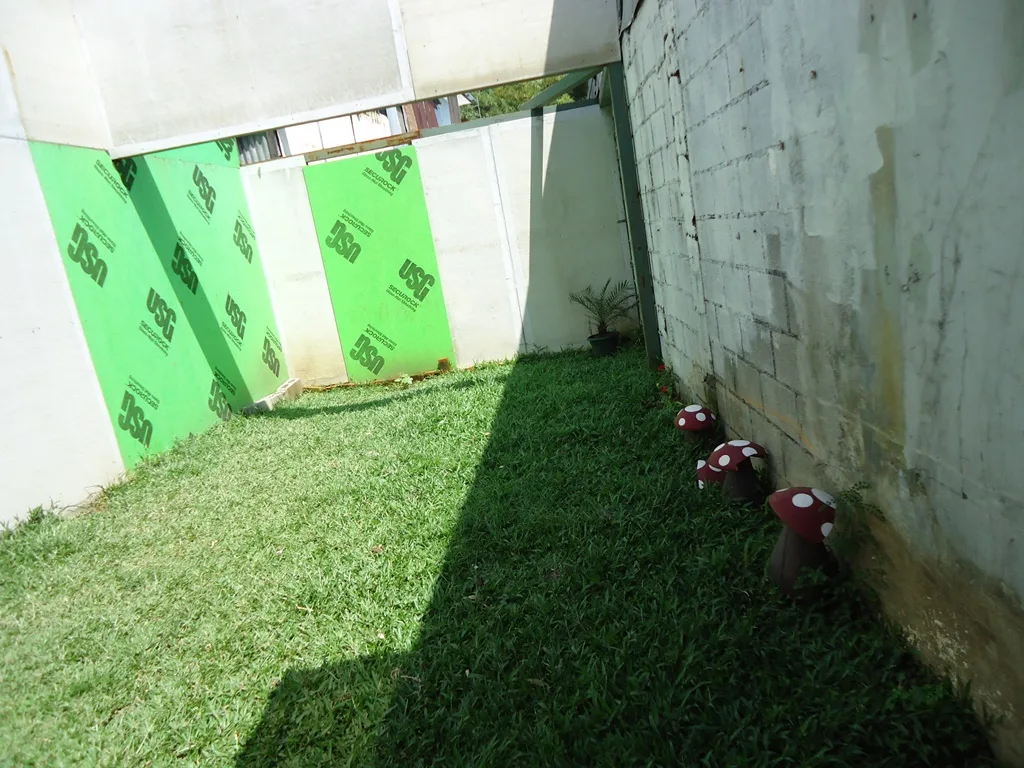 Big Guadalupe commercial lot with apartment for sale