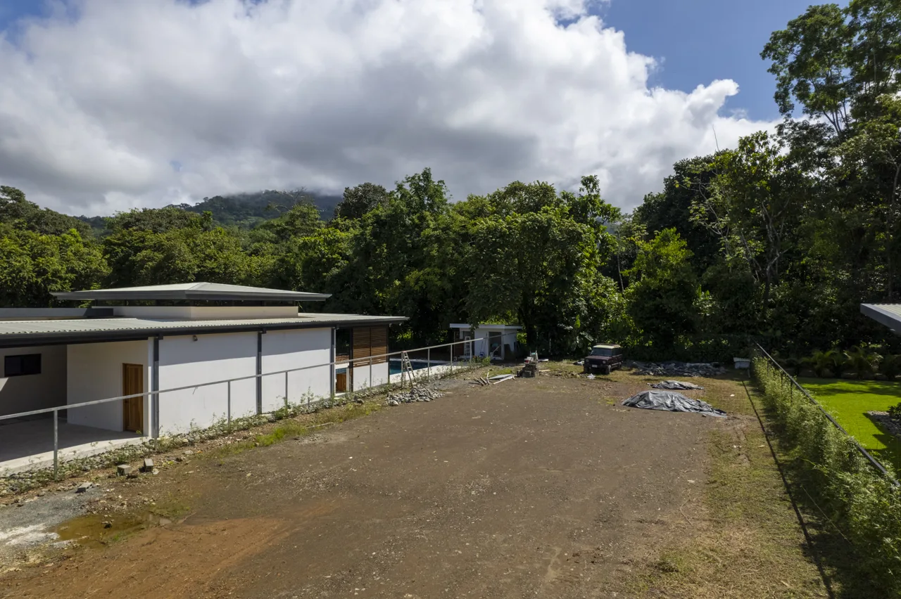 Beautiful Lot in Upscale Development in Uvita Prime Location