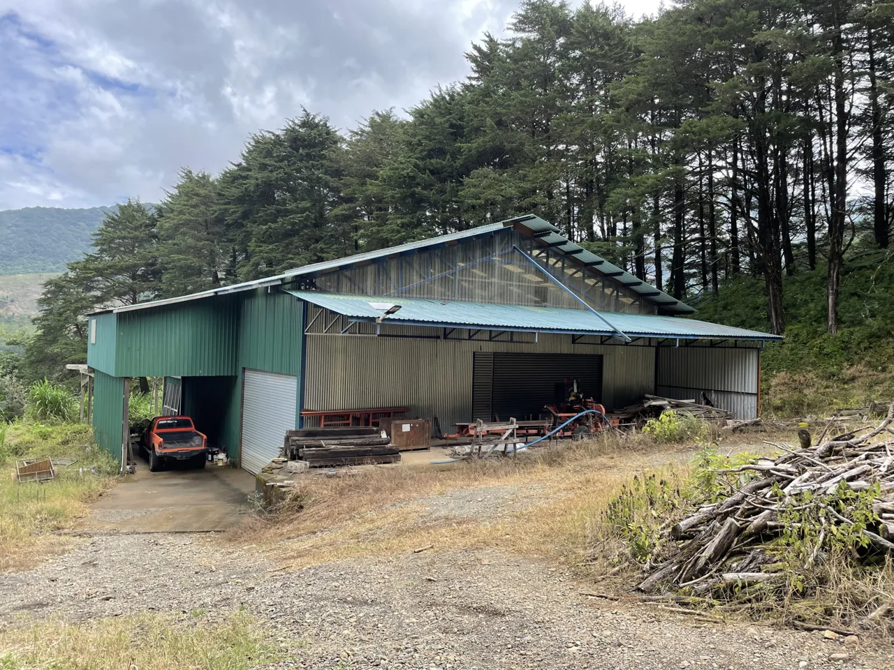 Magnificent 618 Acre Tarrazu Coffee Farm with processing plant, photo 5