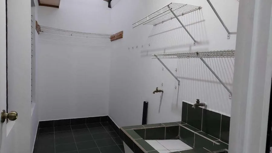 Casa en venta en Mercedes, Montes de Oca. RAH 22-1992 - Venta en Montes de Oca — photo 4
