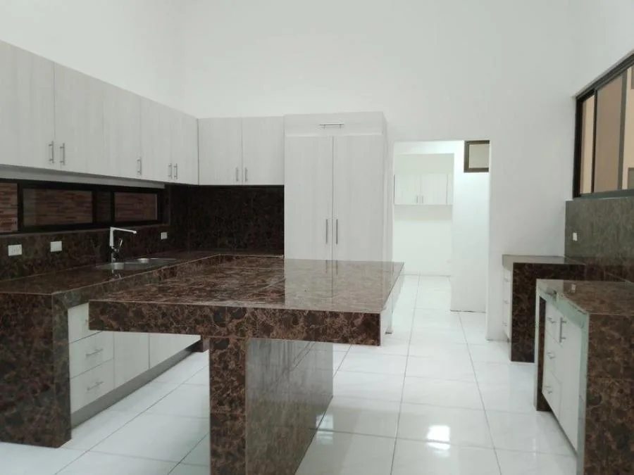 MLS-25-63 LS ALQUILER HERMOSA CASA MATA REDONDA SAN JOSE - Alquiler / Renta en San José