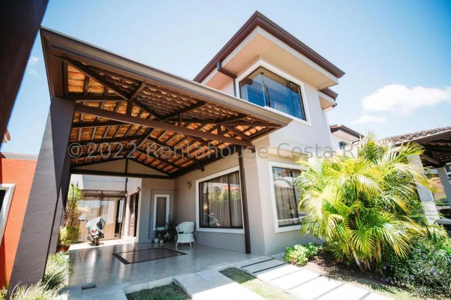 Venta de Casa en San Nicolás de Cartago. RAH 26-591 - Venta en Cartago