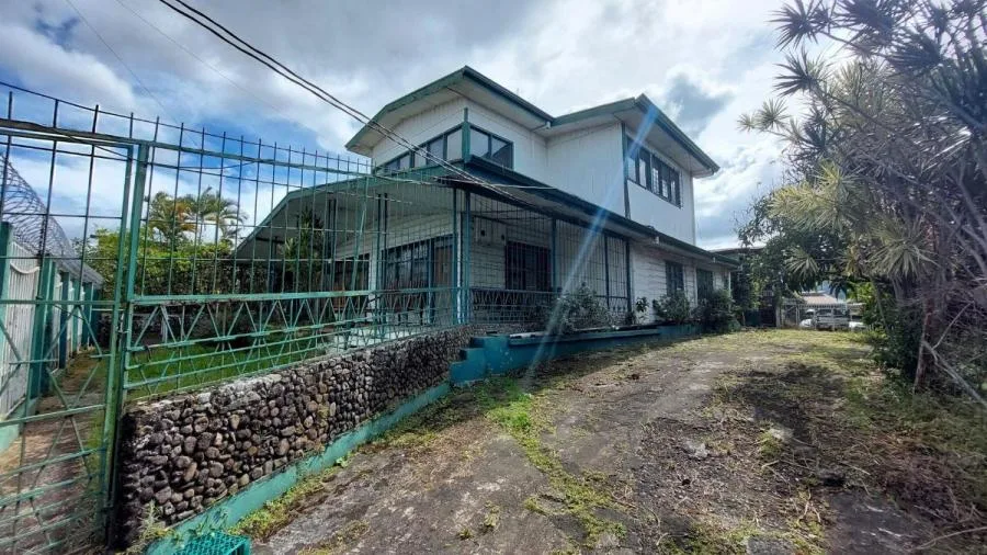 Venta de Lote + Casa de Madera en Desamparados, San José. RAH 25-1967 - Venta en Desamparados