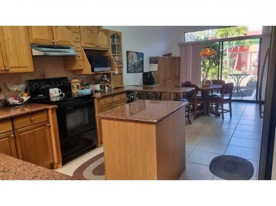 Casa en venta Moravia, el mejor residencial, PDC6575429 - Venta en Moravia — photo 2