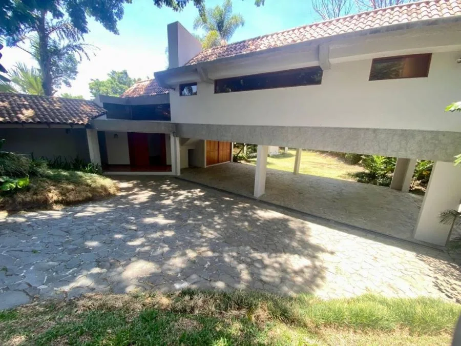 Casa con vistas impresionantes en Venta Ubicada en Escazu, Centro - Venta en Escazú