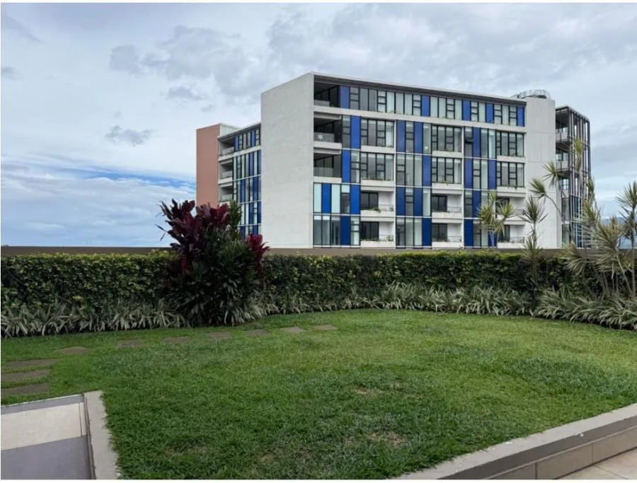 Venta de apartamento en Torre Latitud Dent, Barrio Dent, San José US$136,000 JM#77 - Venta en San José
