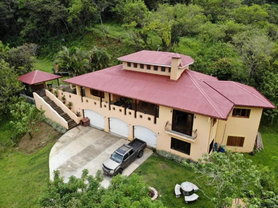 Venta de Casa en Ciudad Colón Rah 24-1029 MGA - Venta en Mora