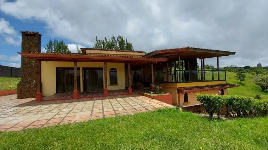 Venta de Casa en Zurquí, Moravia.  - Venta en Moravia — photo 2