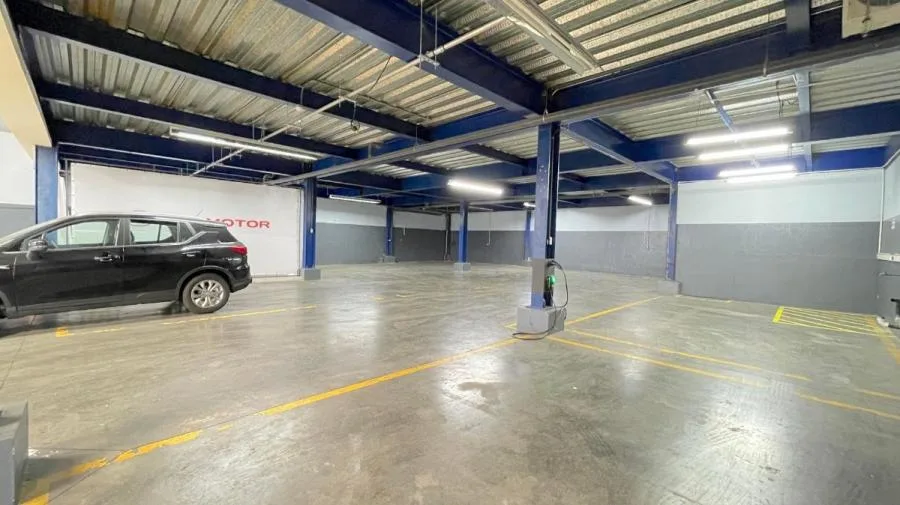 Venta de Edificio Comercial en Uruca, Santa Ana. RAH 25-1357 - Venta en Uruca — photo 5