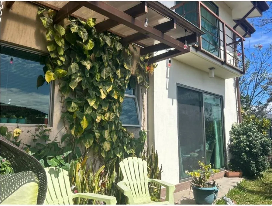 Venta de Casa en Ulloa-Heredia. RAH 26-1669 - Venta en Heredia