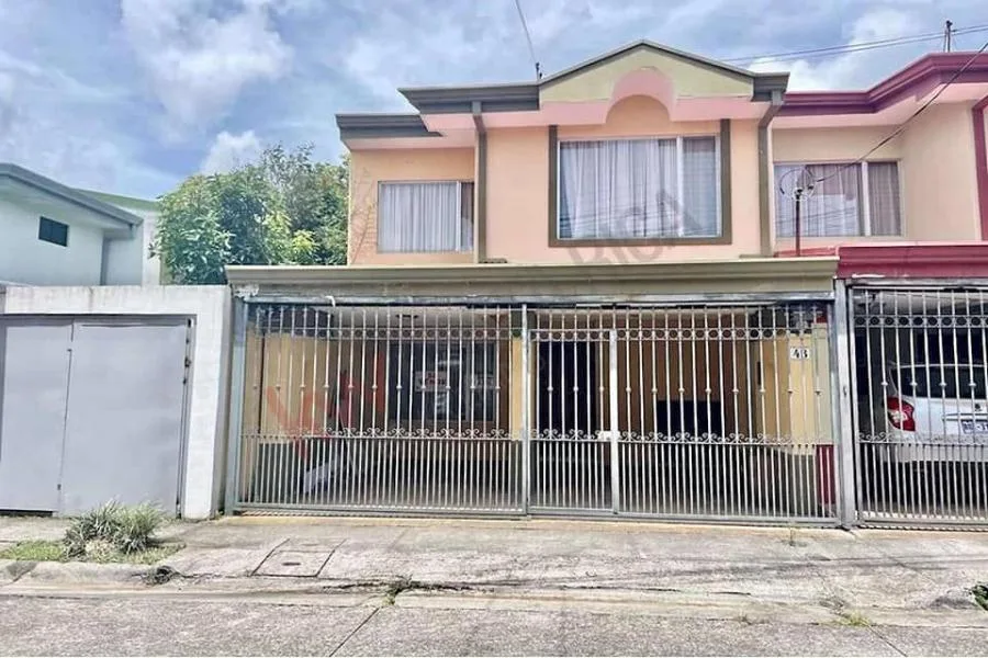 VENTA DE CASA RESIDENCIAL EN EL CARMEN DE GUADALUPE #JM015 - Venta en Goicoechea