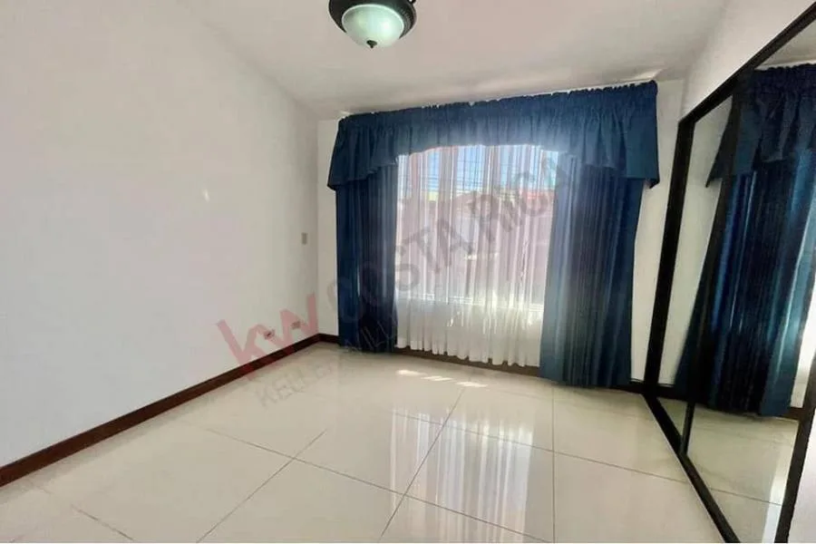 VENTA DE CASA RESIDENCIAL EN EL CARMEN DE GUADALUPE #JM015 - Venta en Goicoechea — photo 4