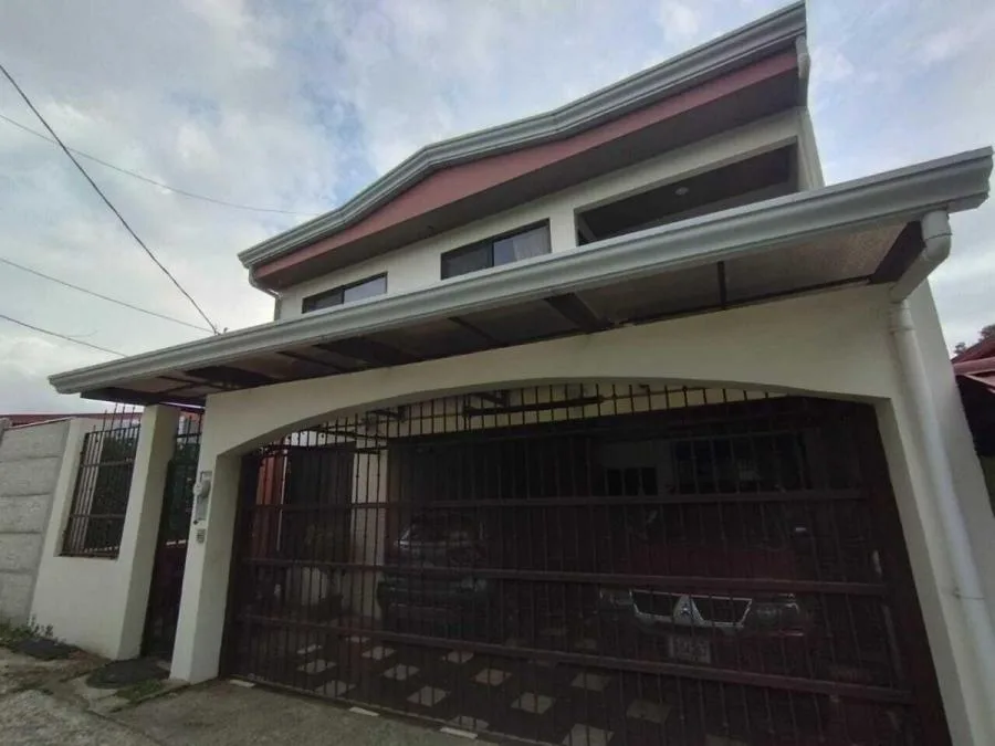 CASA EN VENTA EN SANTO TOMÁS, HEREDIA RAH 232885  - Venta en Santo Tomás