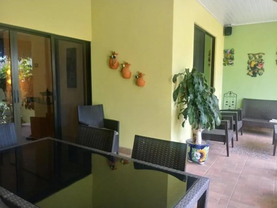 Venta de casa en condominio de Mata de plátano - Venta en Goicoechea — photo 2