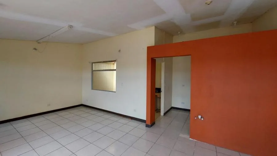 Local Comercial en Venta en Goicoechea, San José. RAH 24-1051 - Venta en Goicoechea — photo 3