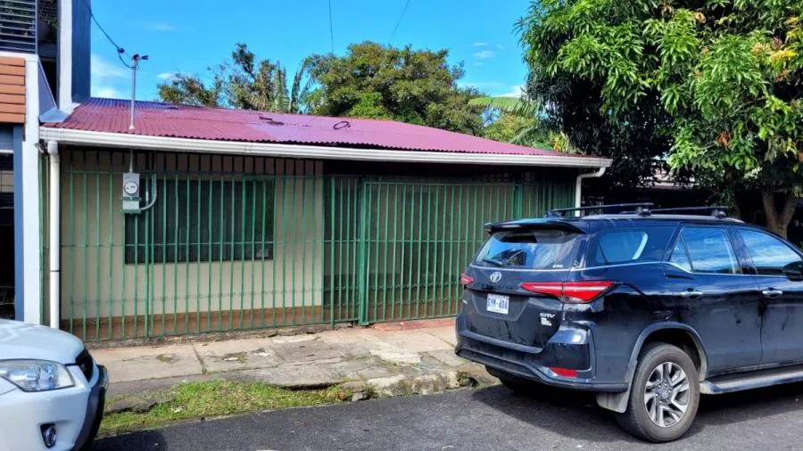 Venta de casa en San Juan de Tibás - Venta en Tibás