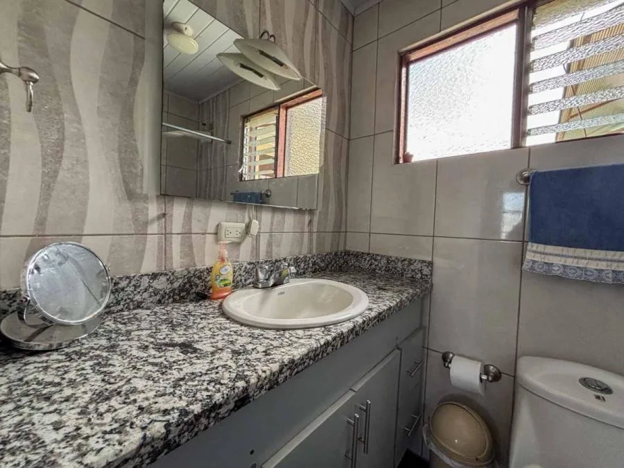 Venta de casa en calle cerrada en Sabanilla, Montes de Oca #FE002 - Venta en Montes de Oca — photo 4