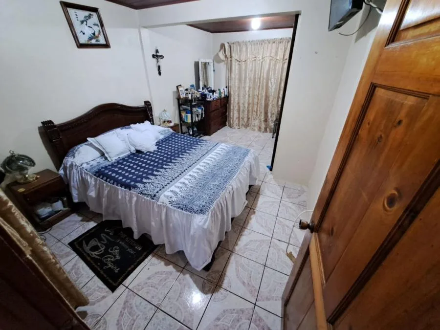 Venta de Casa de 2 niveles con 6 habitaciones en Sabanilla Montes de Oca MGA - Venta en Montes de Oca — photo 5