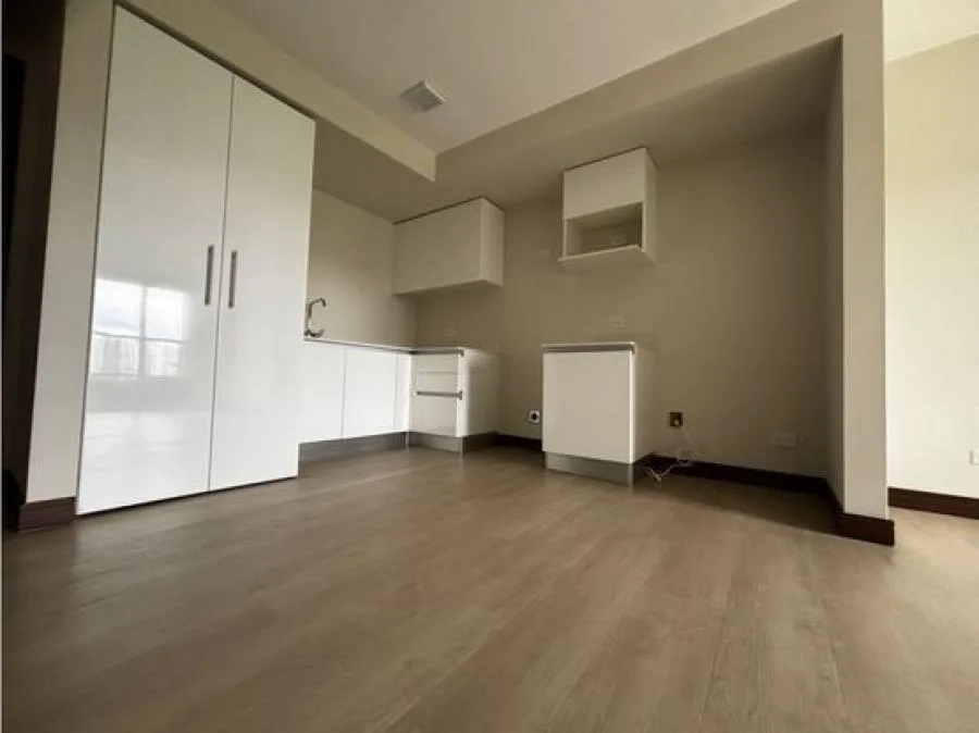 ALQUILER DE APARTAMENTO AMUEBLADO, SAN JOSE, URUCA, CONDOMINIO AZENZA TOWER - 8527390 - Alquiler / Renta en Uruca — photo 5