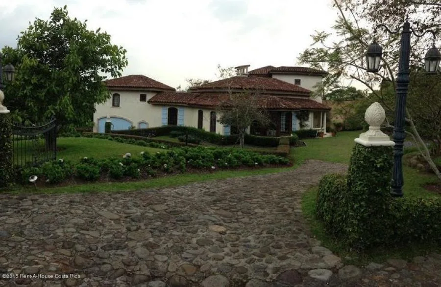 Venta de Casa en San Isidro, Heredia. - Venta en San Isidro