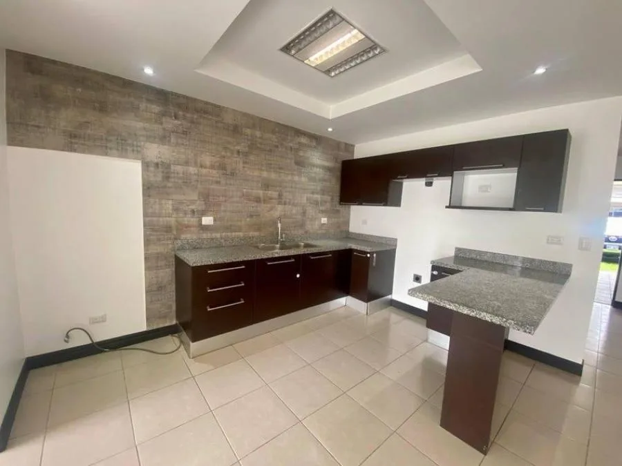 MLS-25-335 LS VENTA CASA SAN RAFAEL ESCAZU - Venta en San Rafael Escazu — photo 5